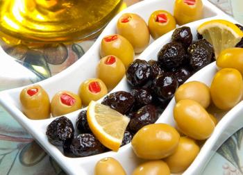 Her türlü zeytin ürününü sofranızdan eksik etmeyin